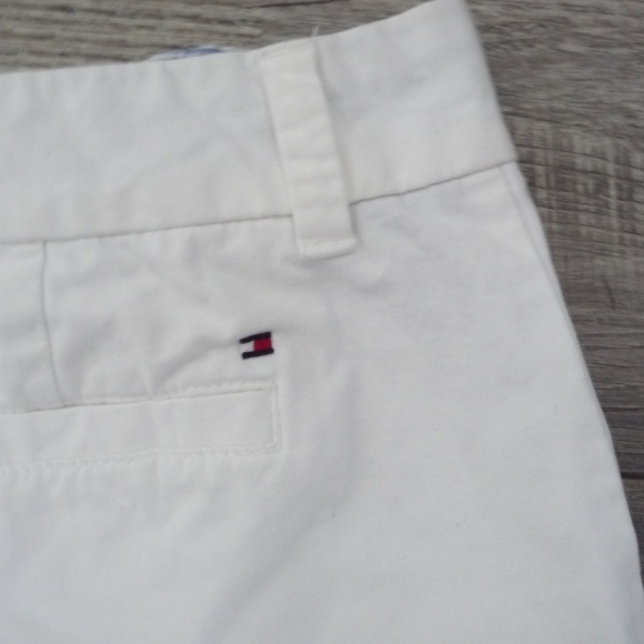 Womens - Tommy Hilfiger white shorts - Picture 4 of 4